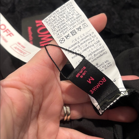 ROMWE Black Asymmetrical Lace Skirt - Picture 5 of 5